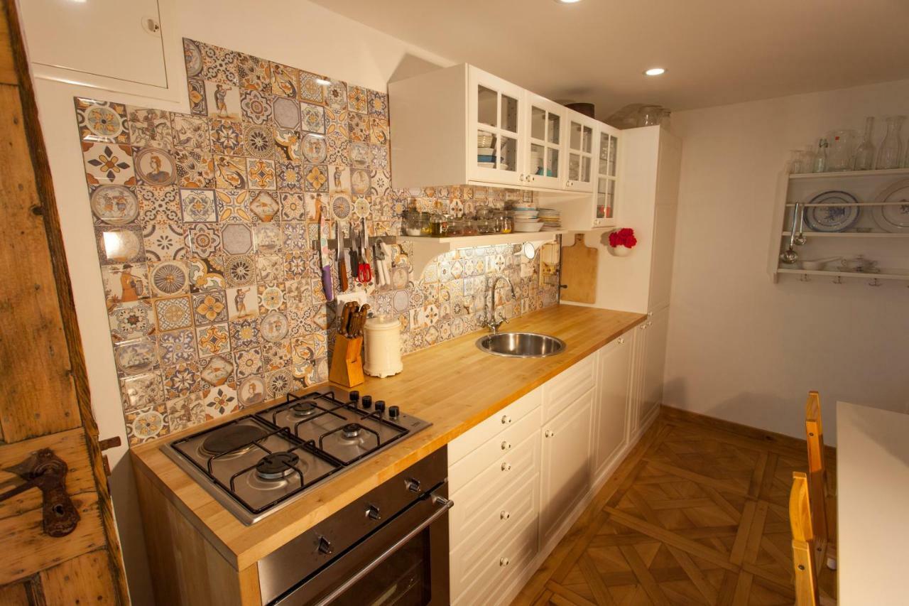 Appartement Barbarossa House With Parking à Cres Extérieur photo