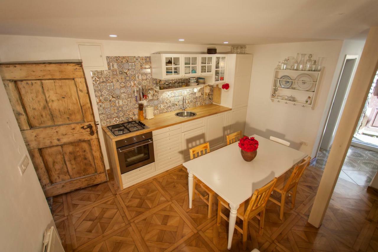 Appartement Barbarossa House With Parking à Cres Extérieur photo