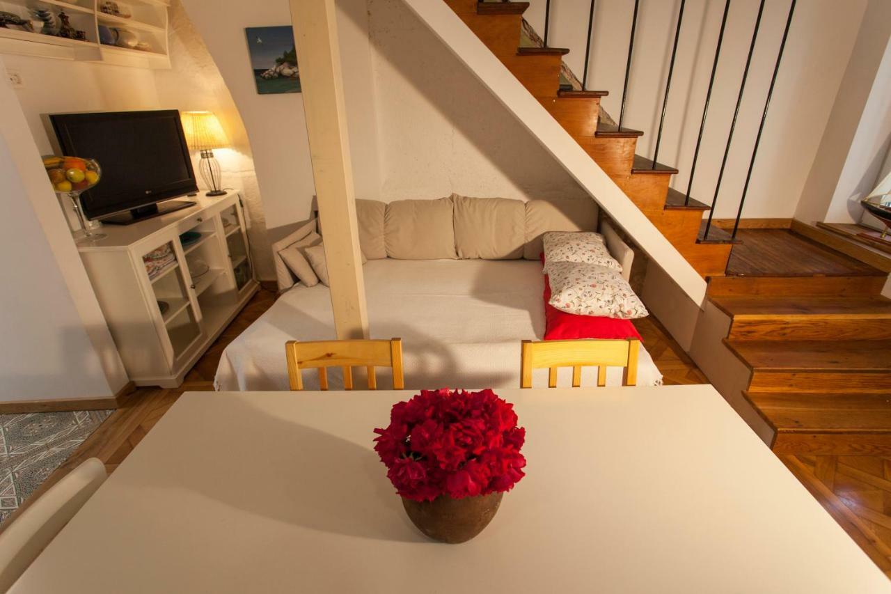 Appartement Barbarossa House With Parking à Cres Extérieur photo