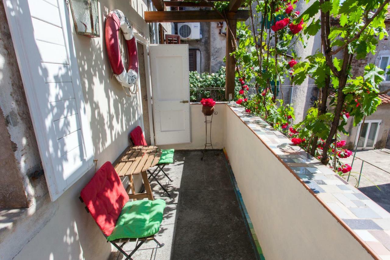 Appartement Barbarossa House With Parking à Cres Extérieur photo