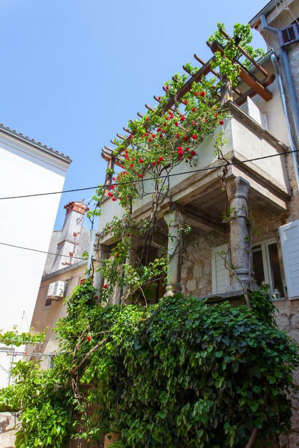 Appartement Barbarossa House With Parking à Cres Extérieur photo