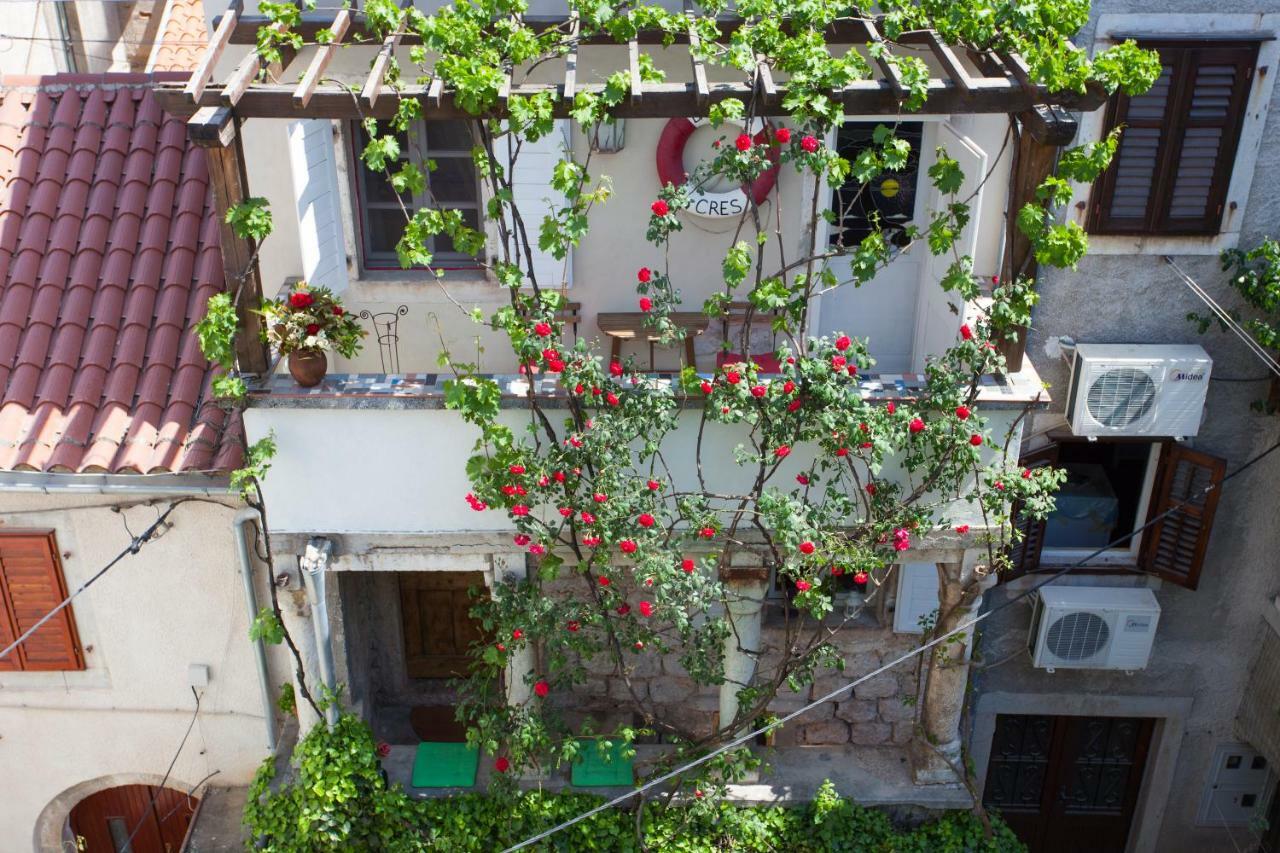 Appartement Barbarossa House With Parking à Cres Extérieur photo