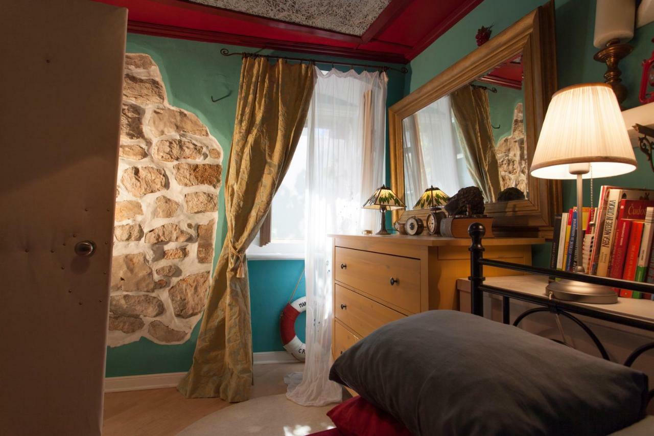 Appartement Barbarossa House With Parking à Cres Extérieur photo